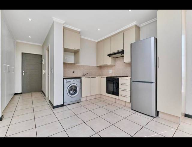 1 BEDROOM APARTMENT FOR SALE IN LONEHILL